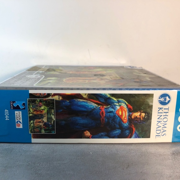 DC COMICS THOMAS KINKADE 1000 PCS PUZZLE THE JUSTICE LEAGUE Dog chew on corner! - Picture 5 of 8